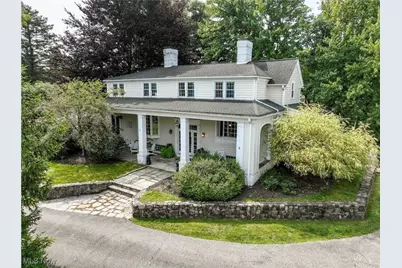 8960 Avery Road, Broadview Heights, OH 44147 - Photo 1