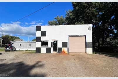 8050 Kensington Road NE, Carrollton, OH 44615 - Photo 1