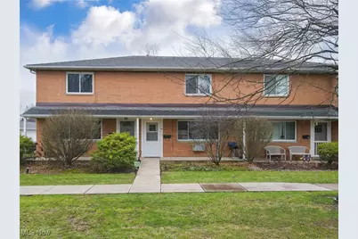 2470 Warren Parkway #Apt, 12, Twinsburg, OH 44087 - Photo 1