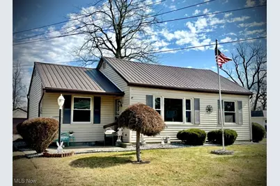 136 Minnesota Avenue, Ashtabula, OH 44004 - Photo 1