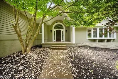 2711 Glenmont Road NW, Canton, OH 44708 - Photo 1