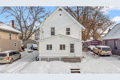 221 East Street, Wadsworth, OH 44281 - Photo 1