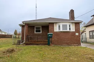 1815 Vine Ave SW, Canton, OH 44706 - Photo 1