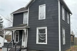 1398 E Wheeling Ave, Cambridge, OH 43725 - Photo 1