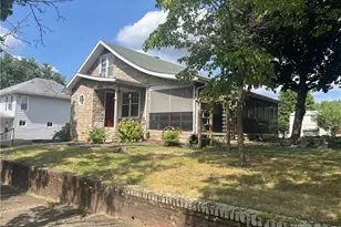 420 N 14th St, Cambridge, OH 43725 - Photo 1