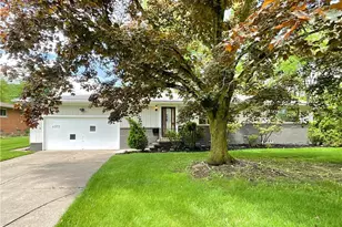 6372 Tanglewood Ln, Green Hills, OH 44131 - Photo 1
