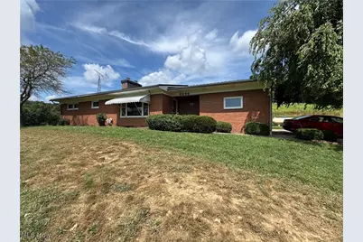 8236 Pleasant Valley Road, Frazeysburg, OH 43822 - Photo 1