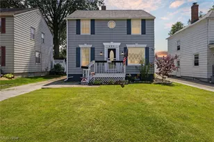 230 Hayes Ave, Cuyahoga Falls, OH 44221 - Photo 1