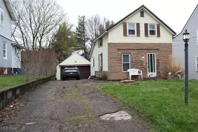 421 Nassau Street W, East Canton, OH 44730 - Photo 1