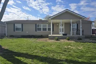 930 Leonard Ave, Zanesville, OH 43701 - Photo 1