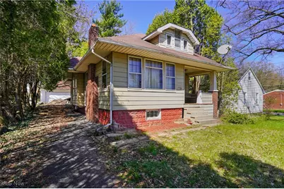 196 Maywood Drive, Youngstown, OH 44512 - Photo 1