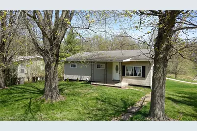 207 Maplewood Drive, Cadiz, OH 43907 - Photo 1