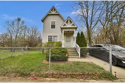 685 E 101st Street, Loveland, OH 44108 - Photo 1