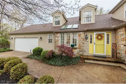 117 Royal Oak Drive, Aurora, OH 44202 - Photo 1