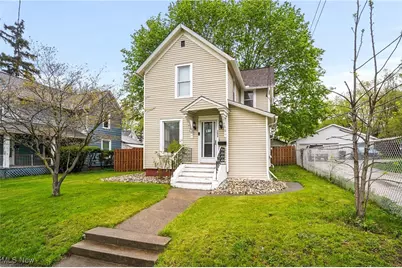 288 College Street, Wadsworth, OH 44281 - Photo 1