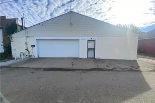 910 Wells Ave NW, Canton, OH 44703 - Photo 1