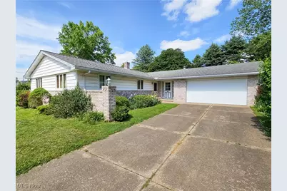 405 2nd Avenue SW, Beach City, OH 44608 - Photo 1