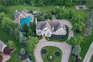 915 Creek View Dr, Aurora, OH 44202 - Photo 1