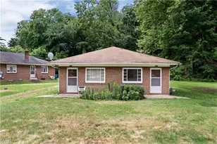 594 Shook Rd, Coventry, OH 44319 - Photo 1