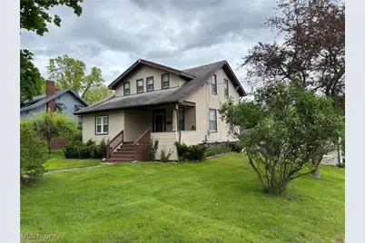 806 N Market Street, East Palestine, OH 44413 - Photo 1