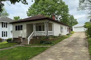 1707 Clairmont Ave, Cambridge, OH 43725 - Photo 1