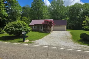 355 N Elm Ave, Tallmadge, OH 44278 - Photo 1