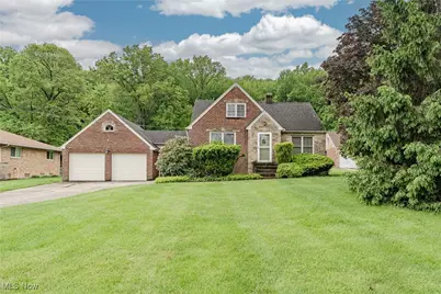 196 E Ridgewood Drive, Green Hills, OH 44131 - Photo 1