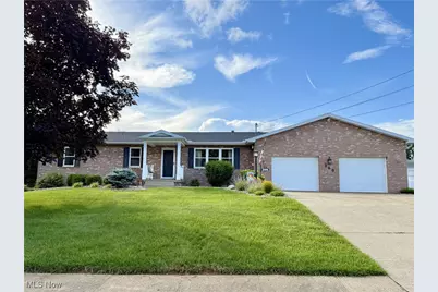 209 Flintwood Drive, Marietta, OH 45750 - Photo 1