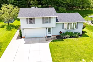 10128 Belmeadow Dr, Twinsburg, OH 44087 - Photo 1