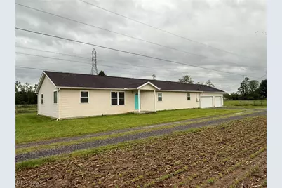 6920 Riverside Road SE, Gnadenhutten, OH 44629 - Photo 1