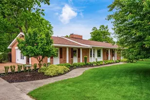 2617 Center Dr, Zanesville, OH 43701 - Photo 1