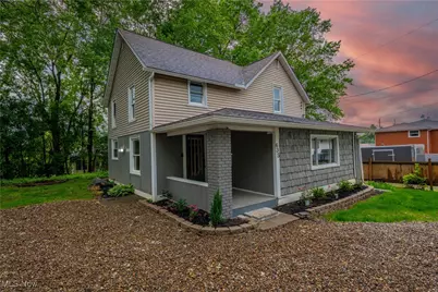 635 Fair Oaks Avenue NW, North Canton, OH 44720 - Photo 1