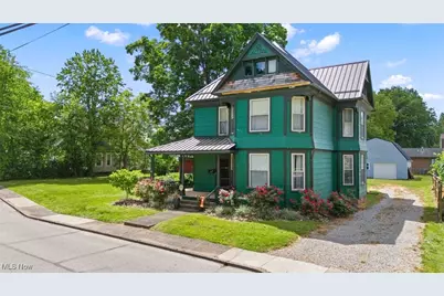 111 W 4 1/2 Street, Williamstown, WV 26187 - Photo 1