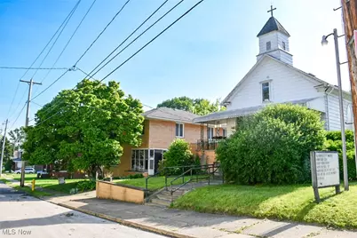 128 21st Street NW, Barberton, OH 44203 - Photo 1