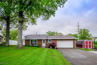 835 6th Street NE, North Canton, OH 44720 - Photo 1