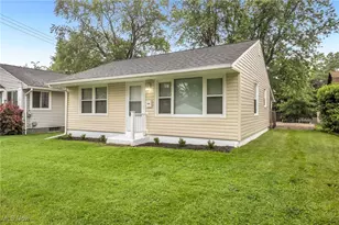 180 Glenn St, Barberton, OH 44203 - Photo 1