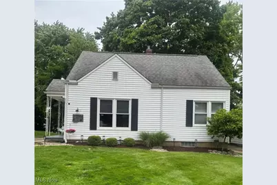 2358 26th Street, Cuyahoga Falls, OH 44223 - Photo 1