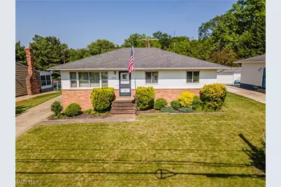 9235 Lincoln Drive, Northfield, OH 44067 - Photo 1