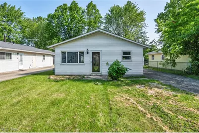 332 Morgan Avenue, Elyria, OH 44035 - Photo 1