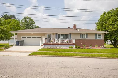 690 Mohawk Avenue, Akron, OH 44305 - Photo 1