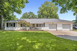 3245 Hudson Dr, Cuyahoga Falls, OH 44221 - Photo 1