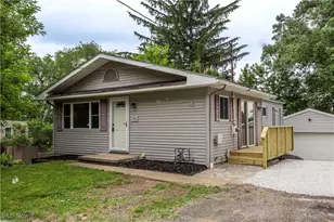 725 Freedom Ave, Akron, OH 44310 - Photo 1