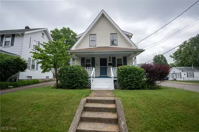 202 Pershing Avenue NE, North Canton, OH 44720 - Photo 1