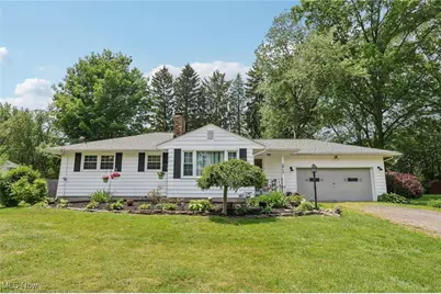 845 N Lake Street, Madison, OH 44057 - Photo 1