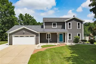 1395 Gray Fox Dr, North Canton, OH 44720 - Photo 1