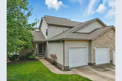 91 Falling Water Circle, Munroe Falls, OH 44262 - Photo 1
