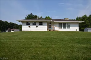 63103 Ridgewood Dr, Cambridge, OH 43725 - Photo 1