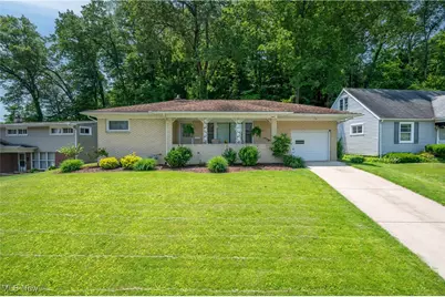2002 Chapel Hill Drive, Youngstown, OH 44511 - Photo 1