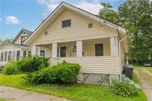 996 Peerless Ave, Akron, OH 44320 - Photo 1