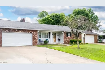 160 Hendricks Street, Newport, OH 45768 - Photo 1